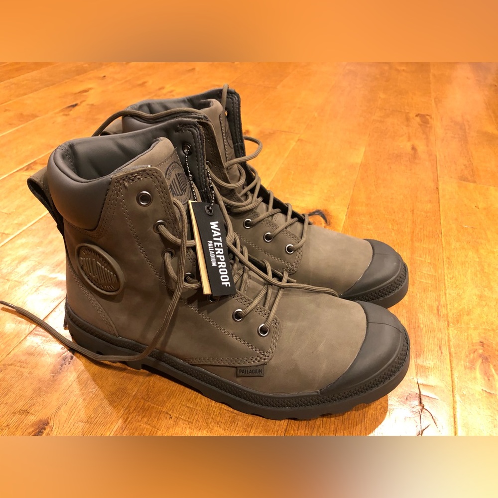 Palladium Pampa Cuff WP Lux, Major Brown, Mens 10/Women’s 11.5, NWT (no box)